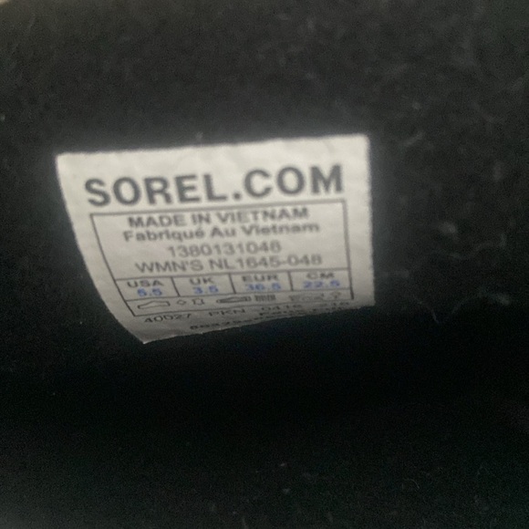 Warm waterproof comfortable boots, great for winter activities - Picture 5 of 5